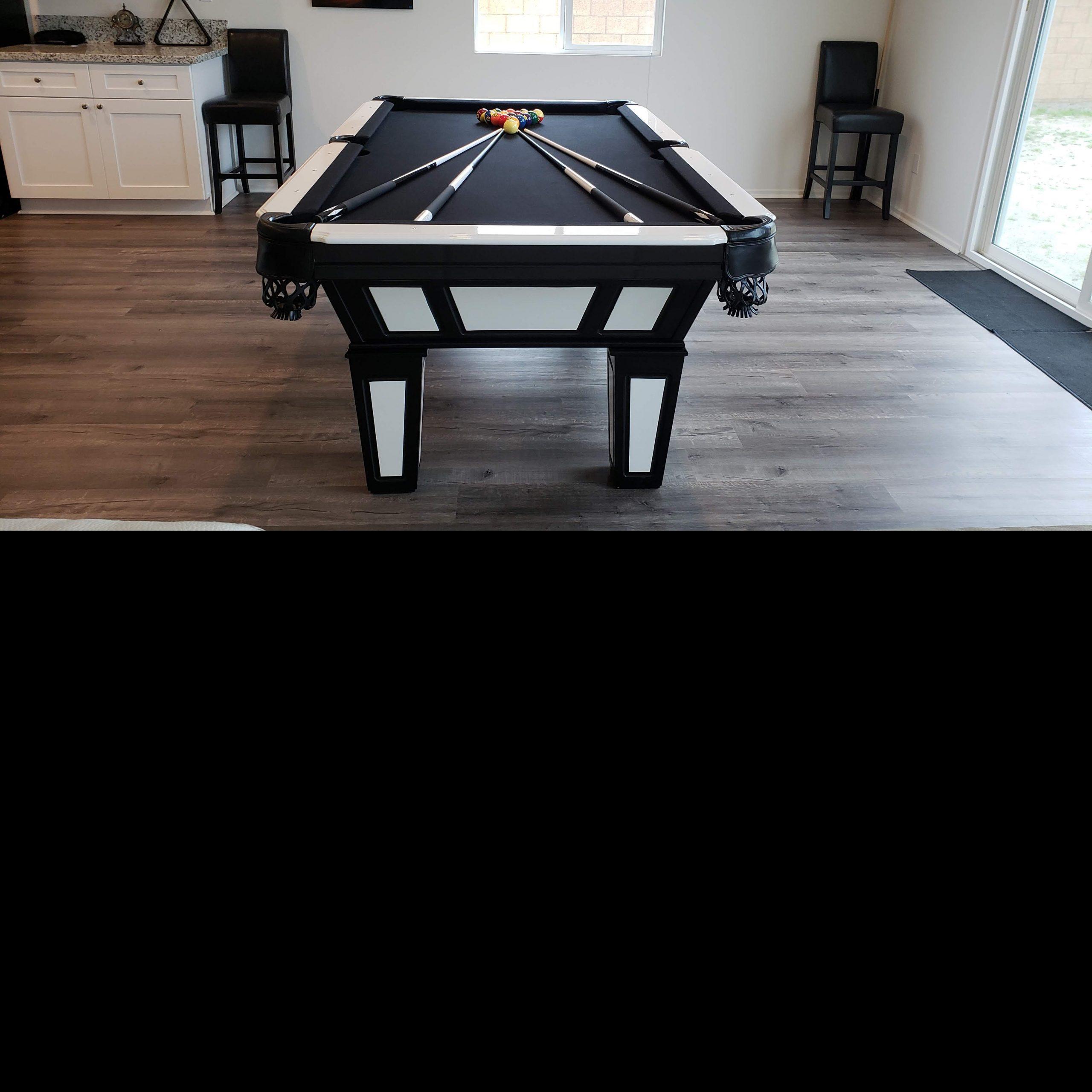 Black Beauty Traditional Pool Table - Image 5