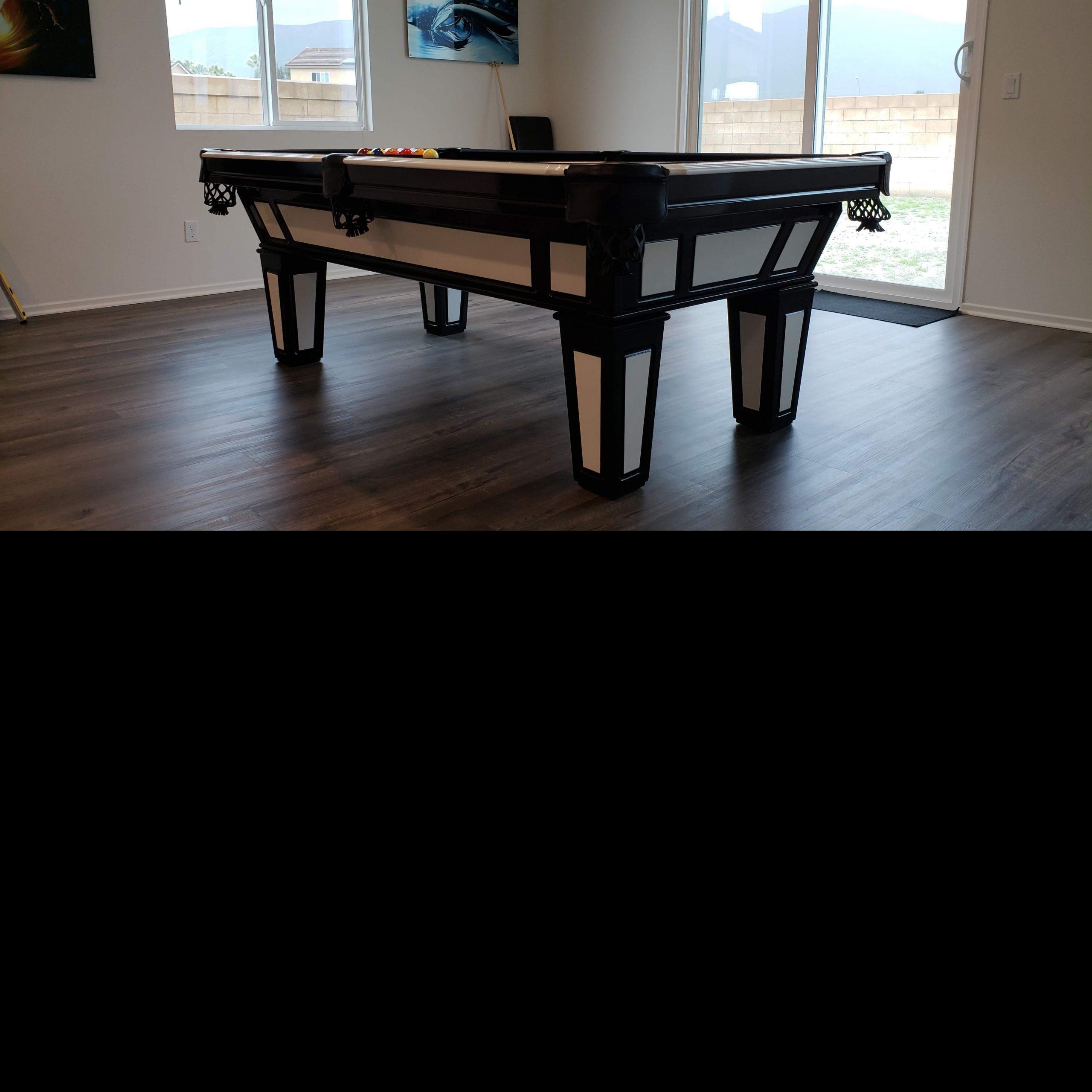 Black Beauty Traditional Pool Table - Image 3